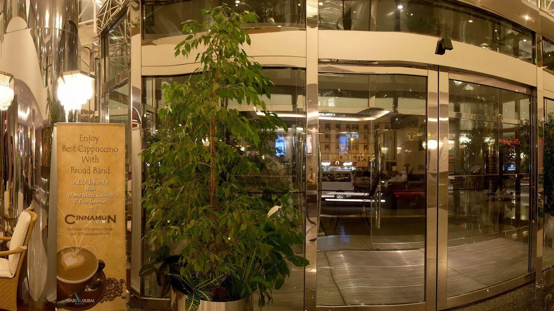 Avari Dubai Hotel